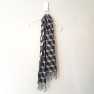 Gently Loved Nordstrom 100% Cashmere Scarf